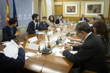 Reunión entre el Ministerio de Consumo y el CCU