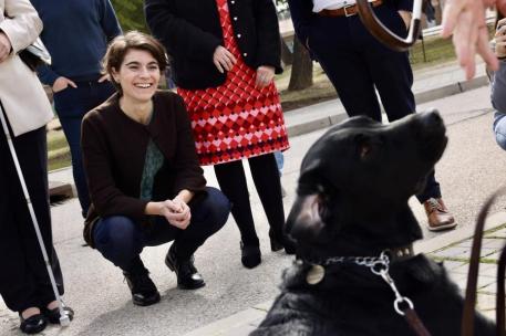 Rosa Martínez durante la visita