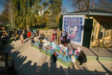 Acto final de la campaña simbólica 'Huelga De Juguetes'