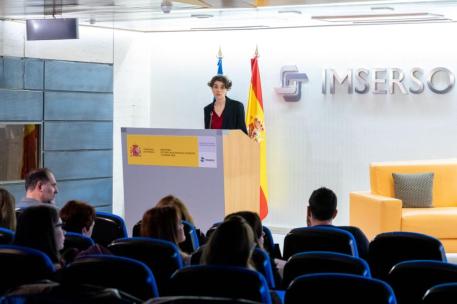 Rosa Martínez durante la rueda de prensa