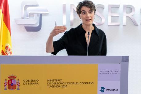 Rosa Martínez durante la rueda de prensa